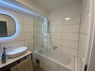 Central & Modern in Trendy Area l HG22 - Wenen - 7