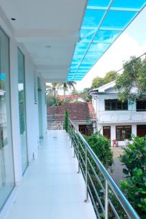 VThree Hotel - 2