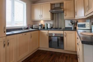 6 Atlantic Crescent Lodge - 2 Bed-Sleeps 4-TJS6AC - 5