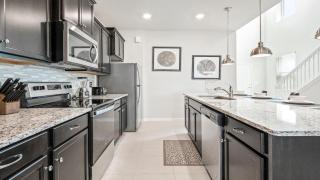 Windsor Island LUXE Villa w/ Pool/Spa Near Disney - Davenport - 3