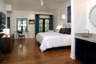 Black Dolphin Inn - New Smyrna Beach - 3