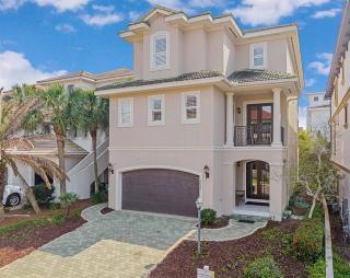 Gulf Views 6 Br Elevator Community Pool - Destin - 2