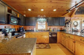 Absolute Bliss Lodge - Morganton - 1