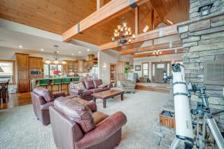 Pine Mountain Club Cabin with Private Deck and Views! - Pine Mountain Club - 3