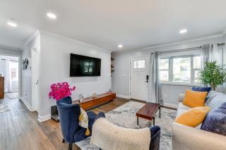 Newly Updated Home about 3 Mi to Downtown Charlotte! - Charlotte - 7