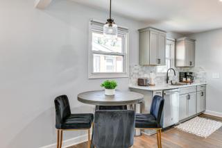 Newly Updated Home about 3 Mi to Downtown Charlotte! - Charlotte - 5