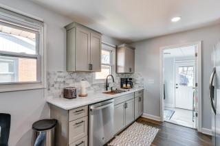 Newly Updated Home about 3 Mi to Downtown Charlotte! - Charlotte - 2