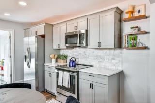 Newly Updated Home about 3 Mi to Downtown Charlotte! - Charlotte - 1