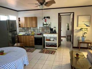 Beautiful Fully Equipped Apartment East San José - San Pedro - 2