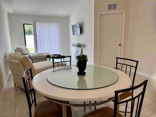 New 3 Bed 2 bath & full kitchen - Cape Coral - 5
