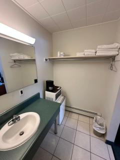 White River Motel - 4