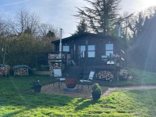 Cosy cabin in Annie’s meadow - 0