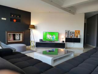 Modern Apartment Horizon with Great Front View, Casablanca - Casablanca - 0