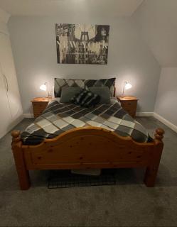 Beanie’s North Swindon DoubleBed - Blunsdon Saint Andrew - 8