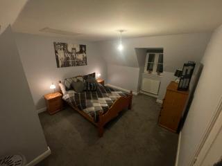 Beanie’s North Swindon DoubleBed - Blunsdon Saint Andrew - 7