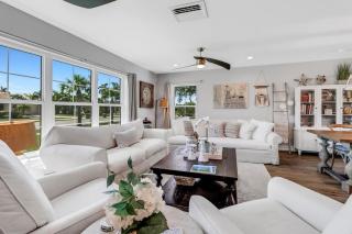 Inviting Lakeview Home l Pool l Close to Beaches - Marco Island - 6