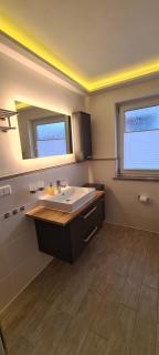 Noahs Apartments - 3