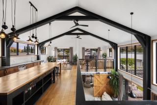The Shotover Barn -Mountain View Retreat- 13 guests - Queenstown - 1