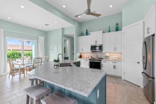 Stunning 3-Bedroom Beach Oasis with Private Pool and Luxurious Amenities - Marco Island - 2
