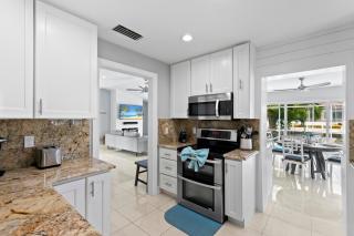 Dream Waterfront Beach Vacation on Marco Island - Marco Island - 8