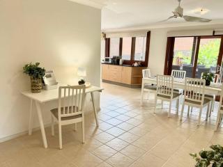 Alkira - comfy home with pool - Port Macquarie - 3
