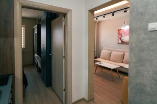 Riverside Retreat - 1