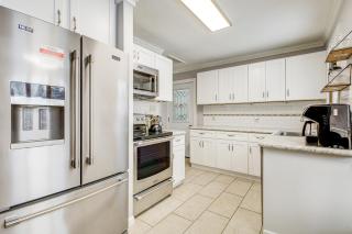 Family-Friendly Home w/ Hot Tub, Near Lake George! - 2