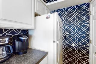 Sands Beach Club 524 The Chill Pill - 1