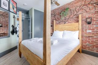 Newly-Refurbished Loft-Style Flat Farringdon! - London - 9
