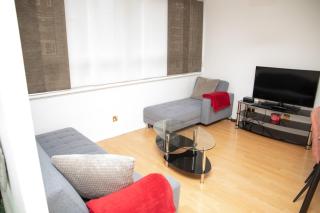 Bright and Spacious One Bedroom Apparment, Free Parking - Londra - 3