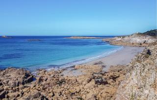 2 Bedroom Amazing Home In Ploudalmézeau - 9