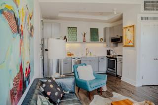 The Hive 301 King Suite - Wilmington - 9