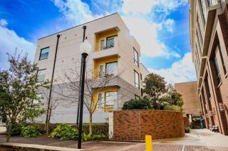 The Hive 101 King Suite Pet Friendly - Wilmington - 7