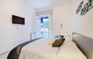 1 Bedroom Stunning Apartment In Recco - 1