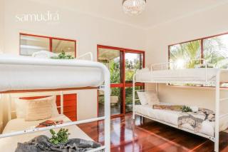 Insane Views Luxe Furnishing House on Highest Hill - Seventeen Seventy - 2