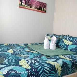 Glenda Place Aurum At Sea Residences near Moa - Manila - 1