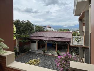 Urbanview Syariah Hotel Kanigara Batu - 1
