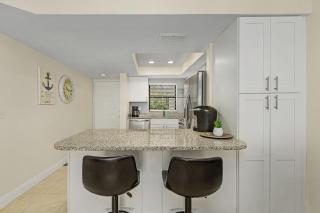 Estero Cove 523 - Beautifully Updated!! condo - 3