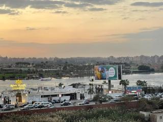 Nile white bear - Cairo - 1