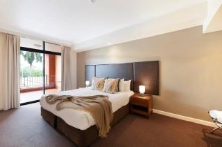 Elegant Harbourside Comfort with Alfresco Patio - 9