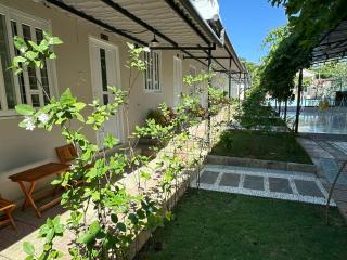 Pharos Guesthouse - 2