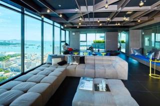 King+Queen 2BD & View! @Base A +Free Netflix - 2