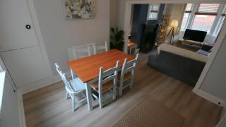 Spacious Victorian Townhouse in Popular Location - Belfast - 3