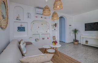 Deluxe Apartments - 4