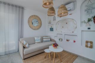 Deluxe Apartments - 3