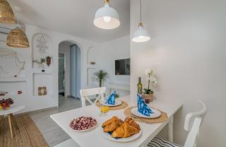 Deluxe Apartments - 5