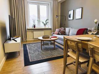 Plac Zbawiciela by Global Apart - Varsavia - 4