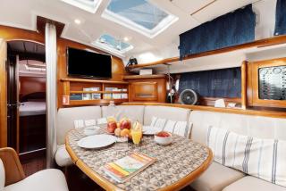 Pato Lucas Sail Boat - 3