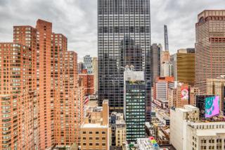 Blueground Midtown gym nr rockefeller center NYC-1413 - 5