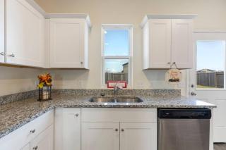 Your cozy home in Brookshire - - 5